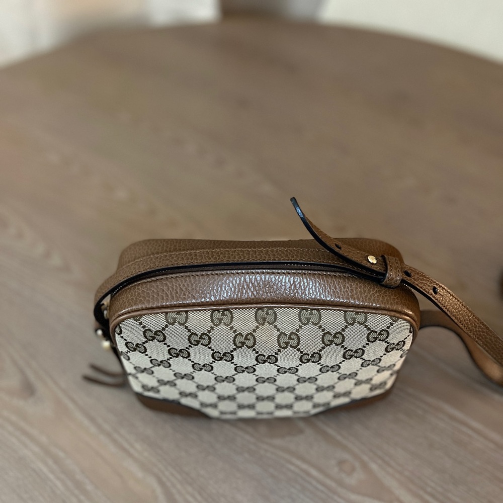 Pre-loved Gucci Bree Disco Crossbody Bag - Picture 2 of 13